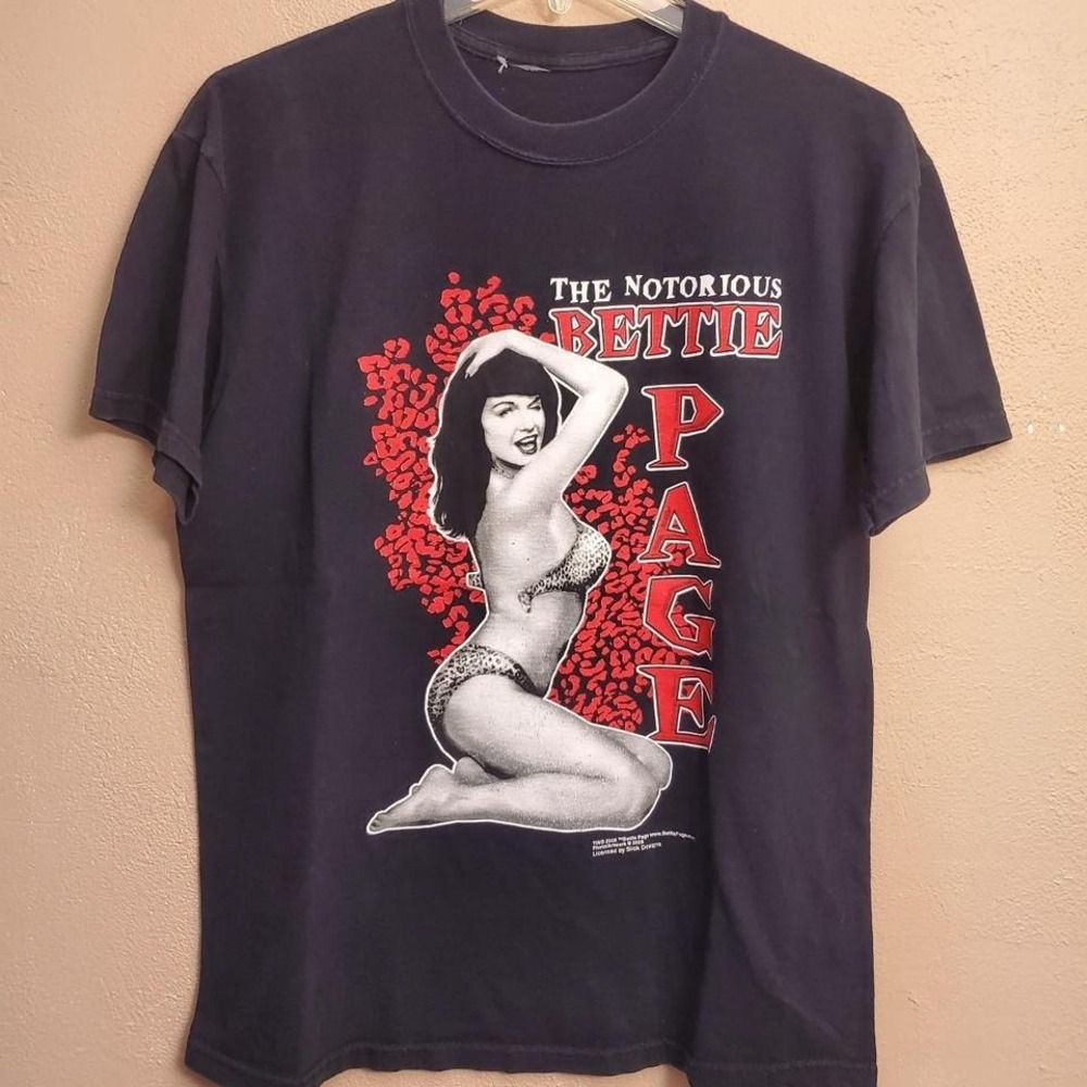 2000s Notorious Bettie Page t-shirt